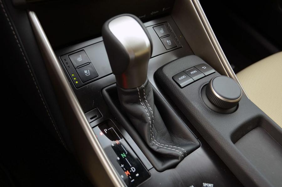 Lexus IS350 2014 года  (фото 31 из 42)